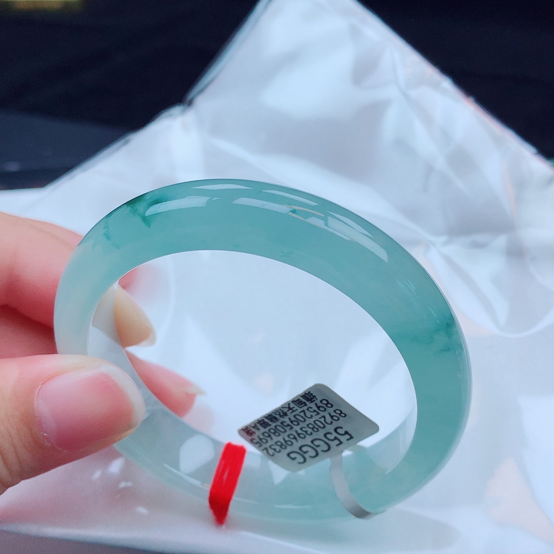 翡翠手镯未镶嵌天然缅甸翡翠A货手镯 