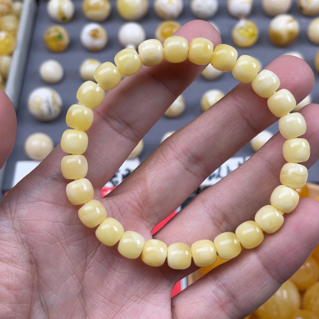 蜜蜡珠宝奇石未镶嵌