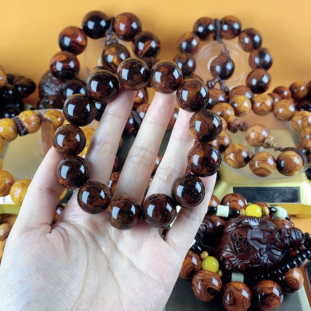 黄花梨/降香黄檀雨*