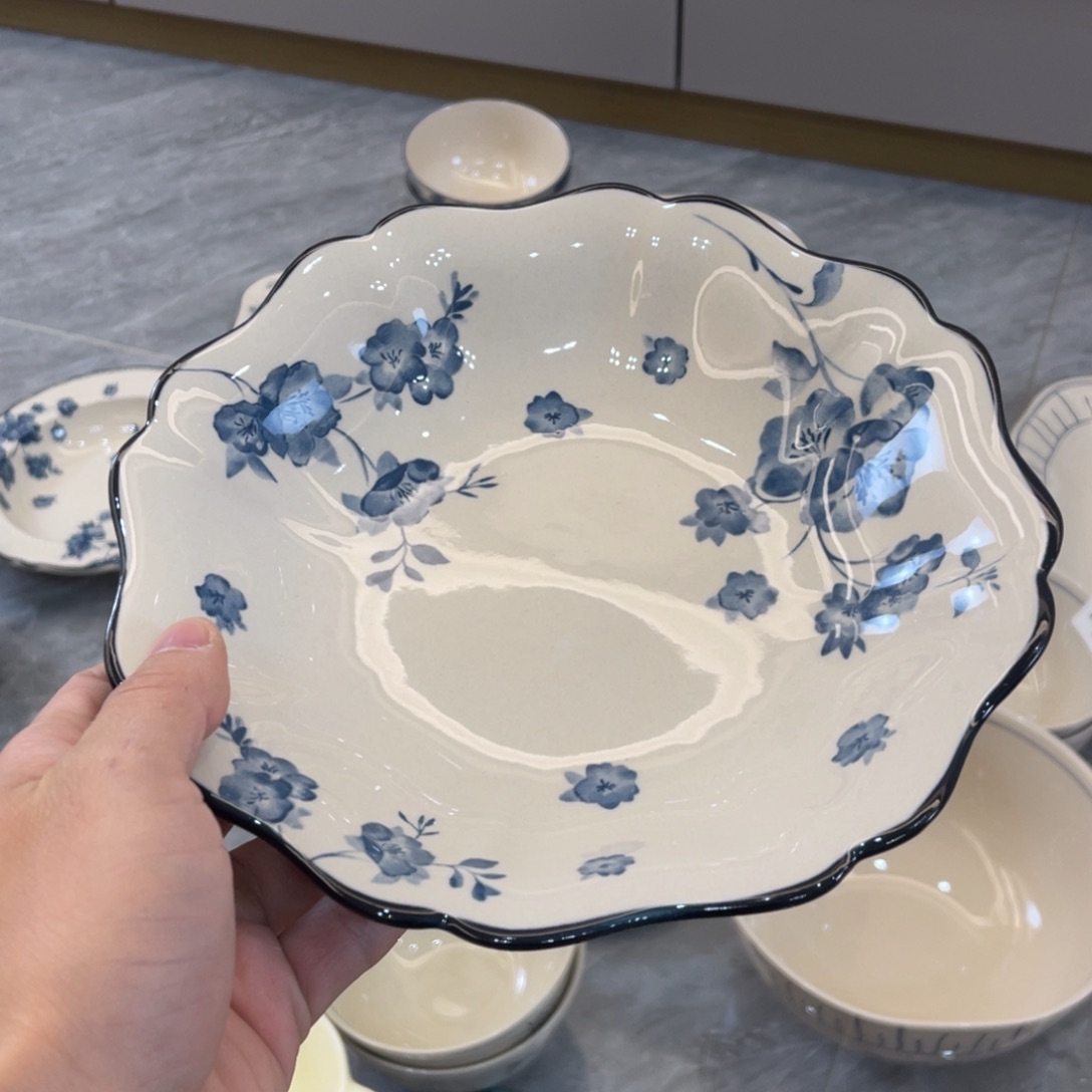 陶瓷微瑕餐具介意勿拍，满18飞！