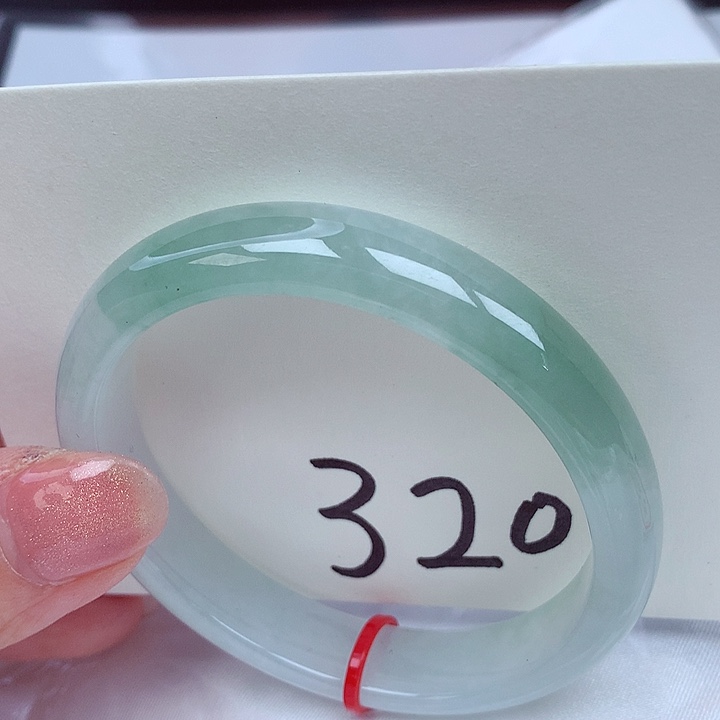 翡翠手镯（贵妃镯）未镶嵌翡翠