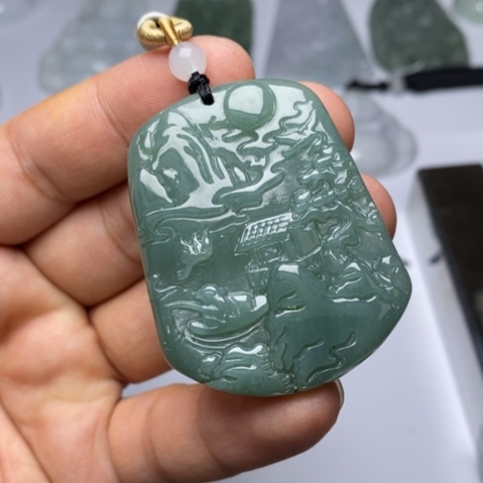 翡翠未镶嵌颈饰翡翠