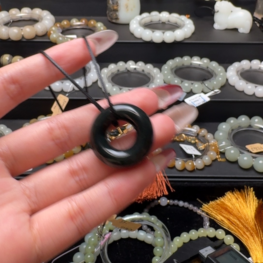 和田玉手链未镶嵌