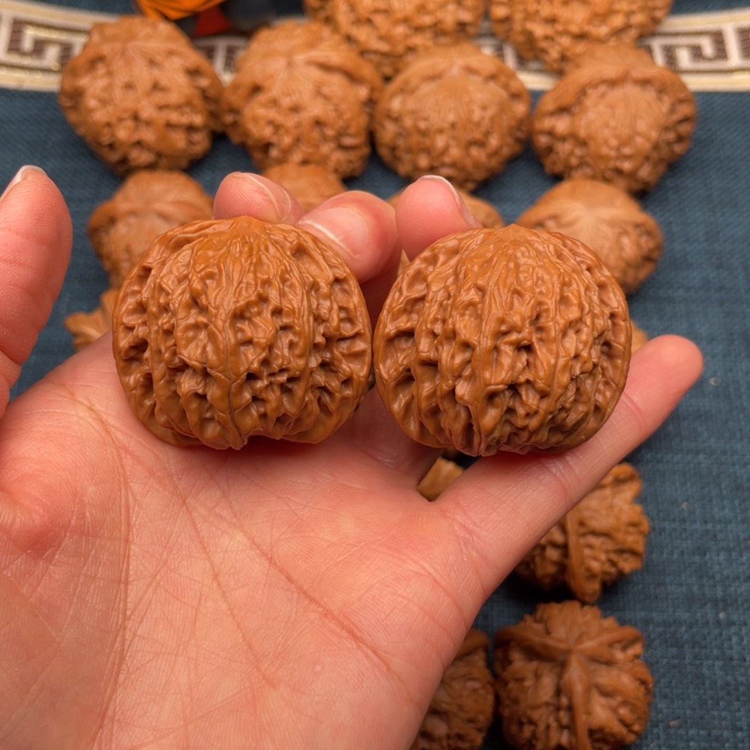 文玩核桃把件39全品毕业正磨