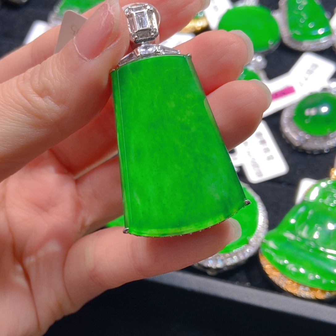 翡翠吊坠(不含链)银S925镶嵌大**艺