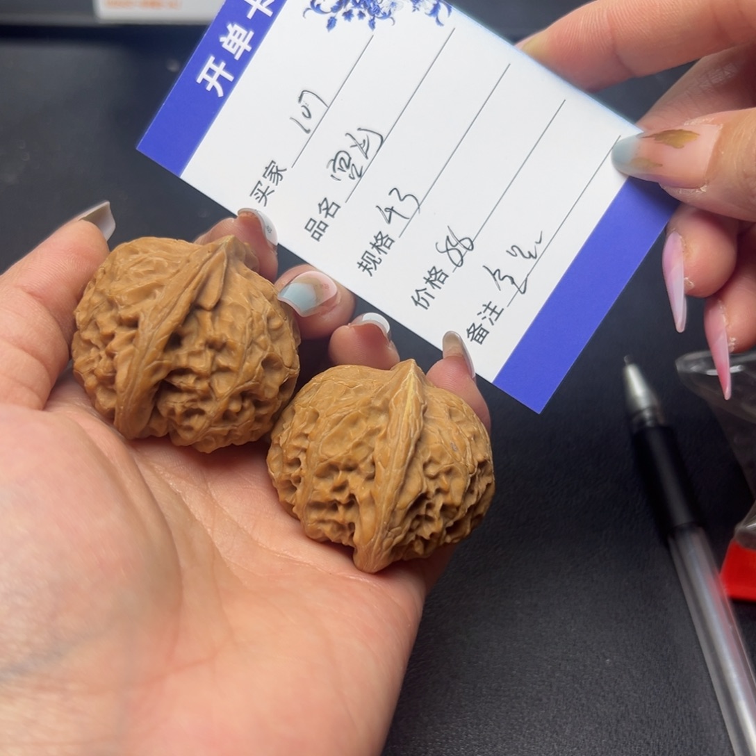 宫灯杏仁蜜宫灯核桃文玩107