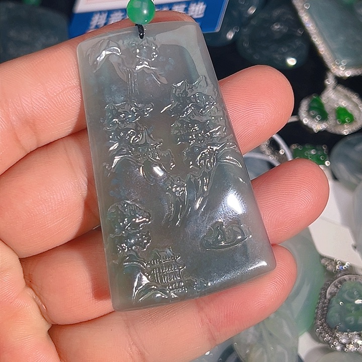 翡翠颈饰未镶嵌56678889999,