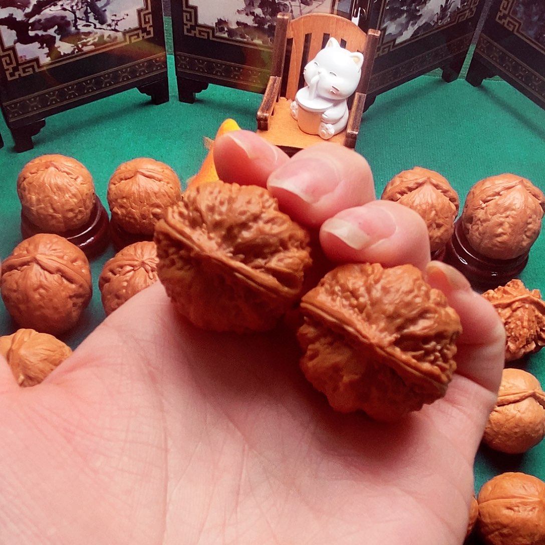 文玩核桃把件方头蟾