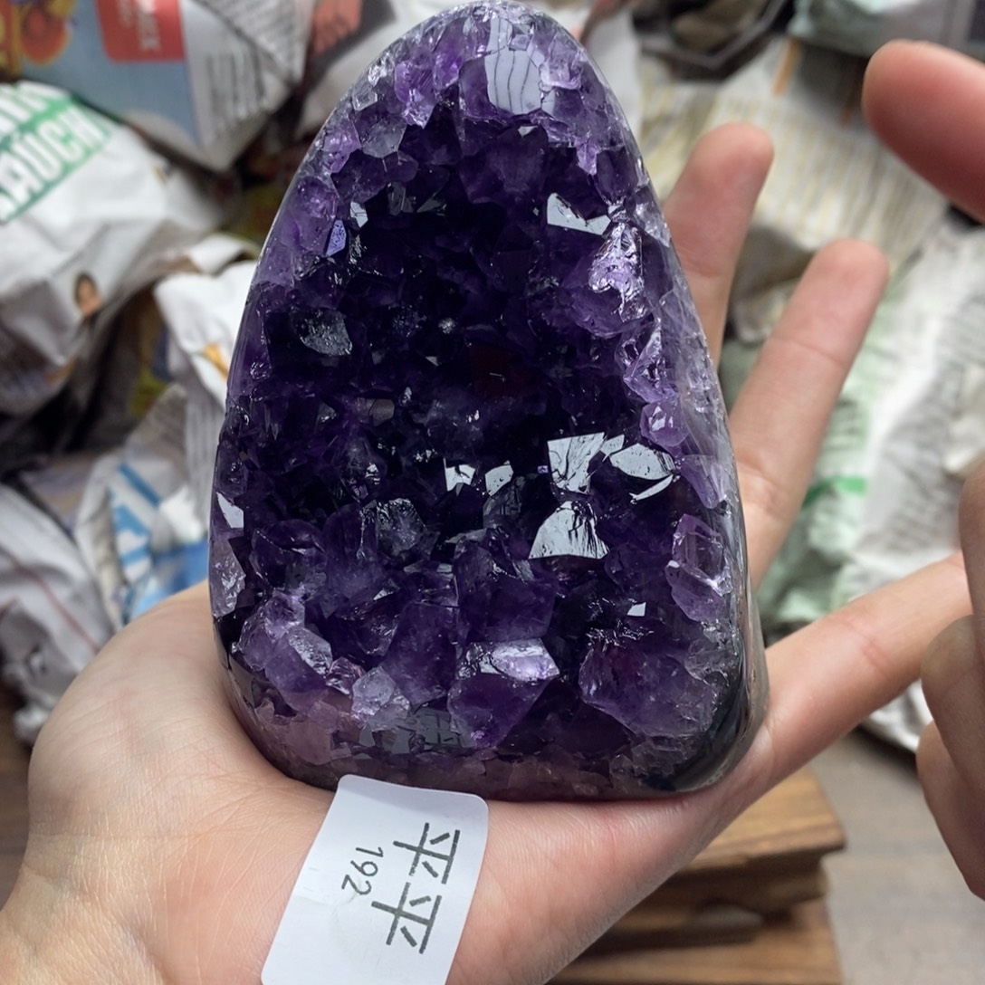 未镶嵌水晶珠宝半成品