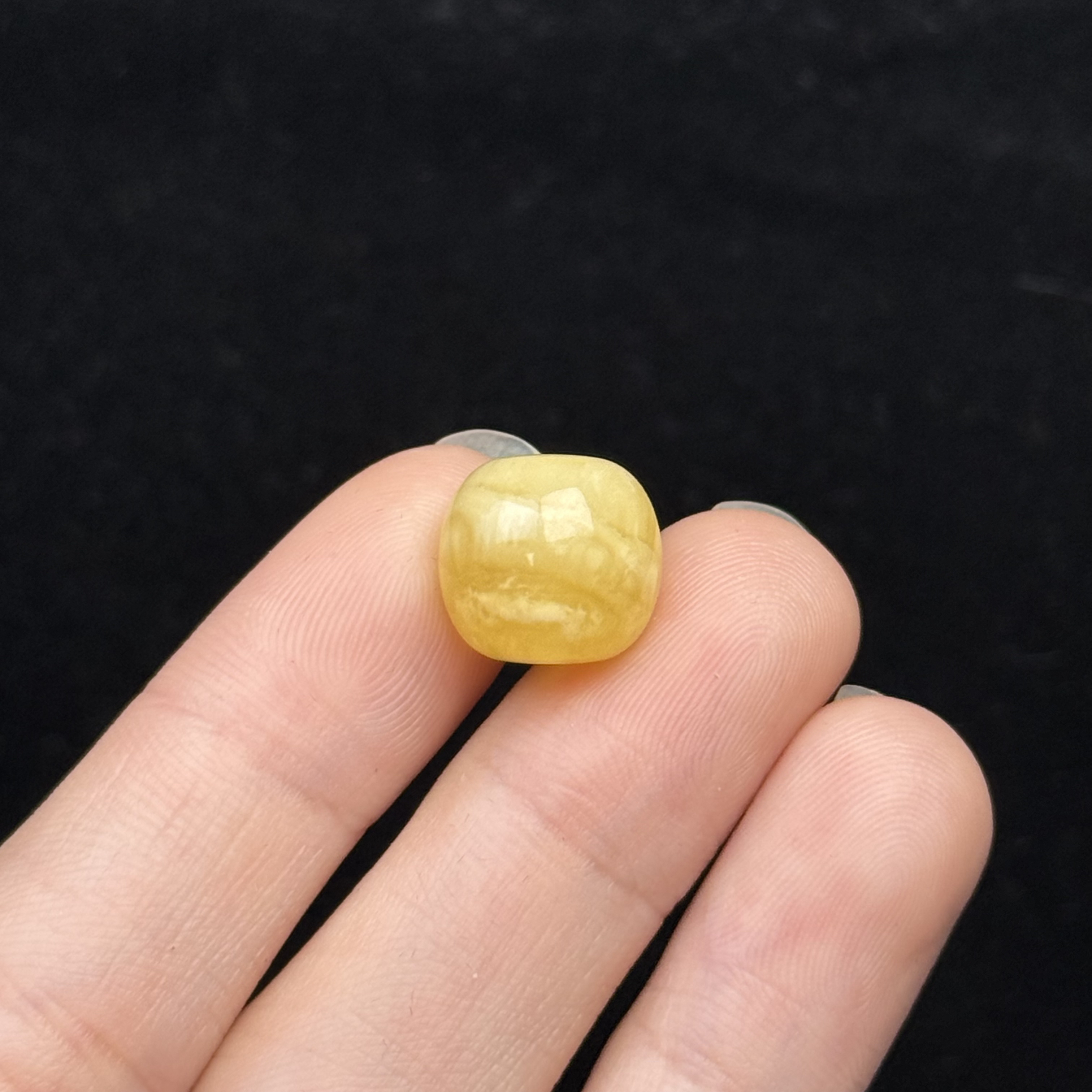 F3266天然原矿蜜蜡 满蜡鸡油黄墩子 12*11mm支持复检假一罚十