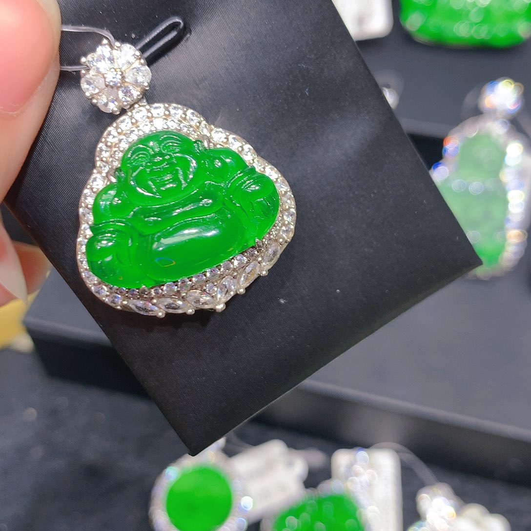 颈饰银S925镶嵌翡翠000003