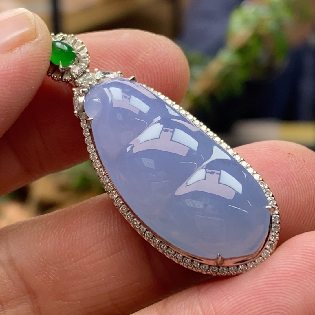 翡翠颈饰18K金镶嵌挂件