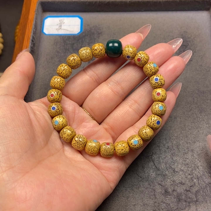 星月菩提吊坠菩提