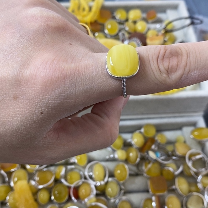 蜜蜡裸石银S925镶嵌戒指