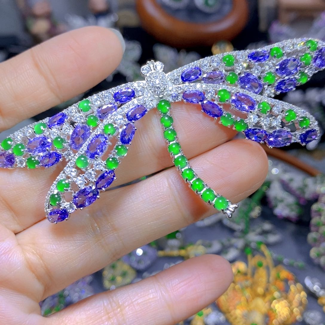 翡翠颈饰银S925镶嵌天然翡翠