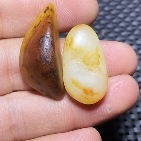 新疆和田原石石头