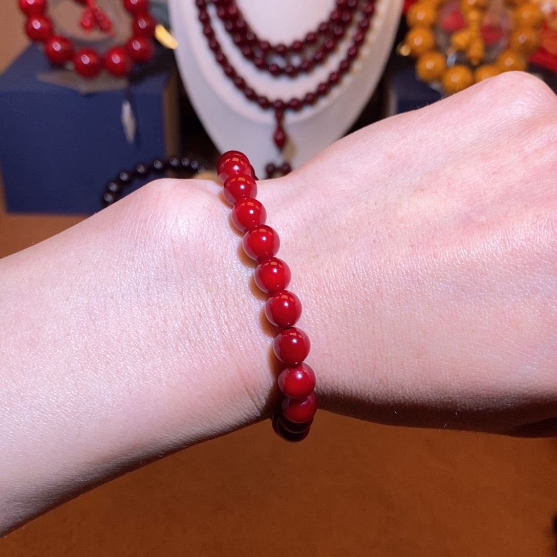 贝壳杉?*血龙木0.6红油