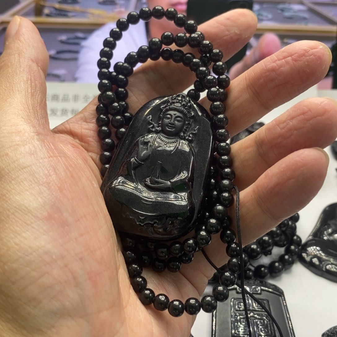 翡翠未镶嵌颈饰墨翠观音配卡4.5左右项链穿好