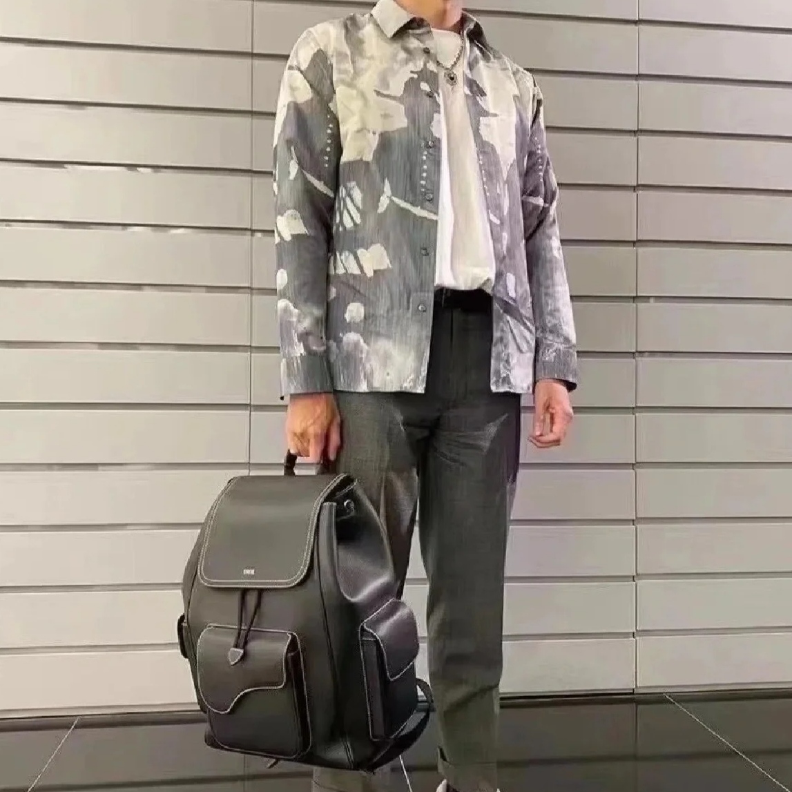 全新未使用 DIOR/迪奥 Dior 人像丝绸衬衫 41码 公价18000
