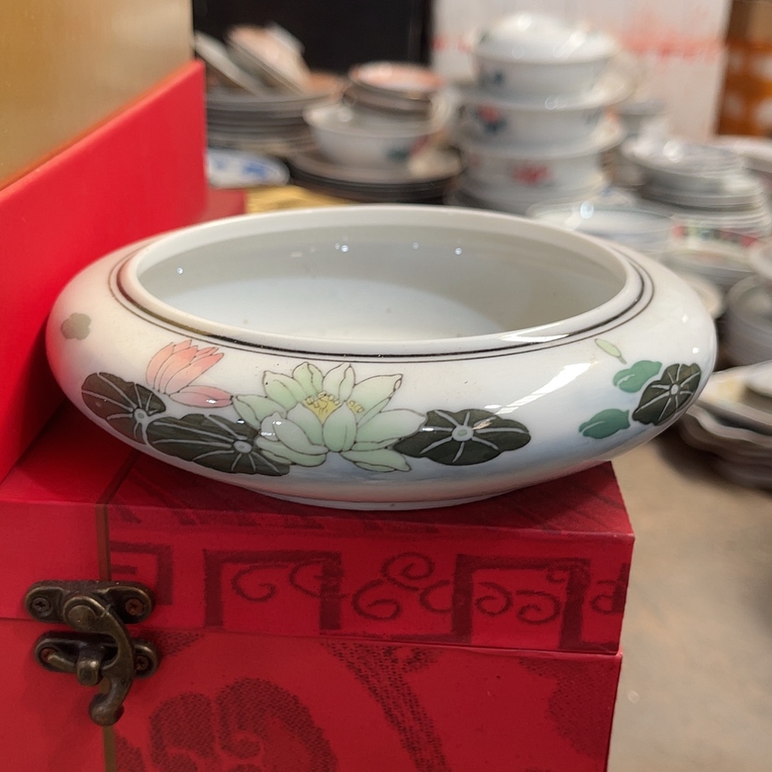 醴陵瓷供货基地炸福利群力，手绘水洗