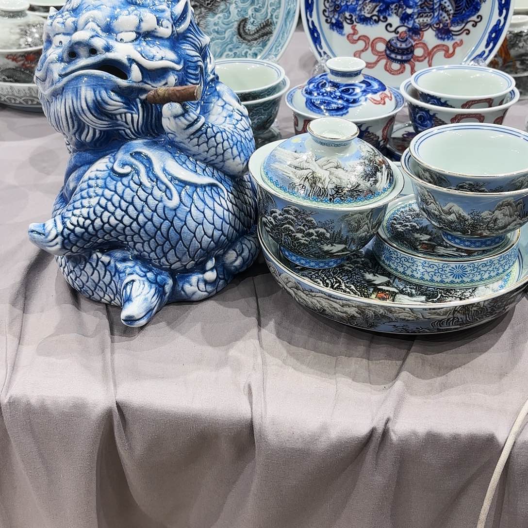 瓷片仰****?景德镇瓷器展在