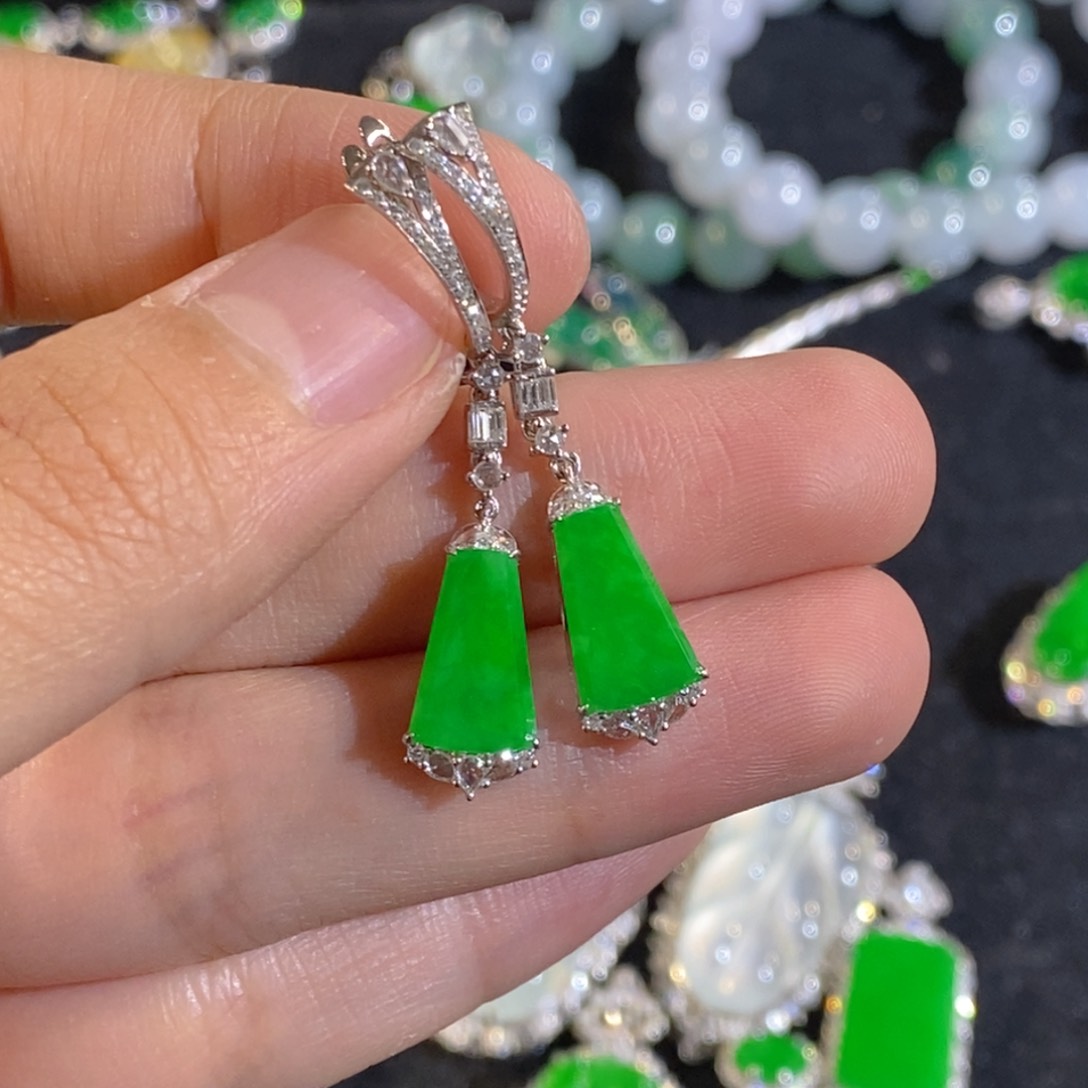 翡翠18K金镶嵌耳饰天然缅甸A货翡翠