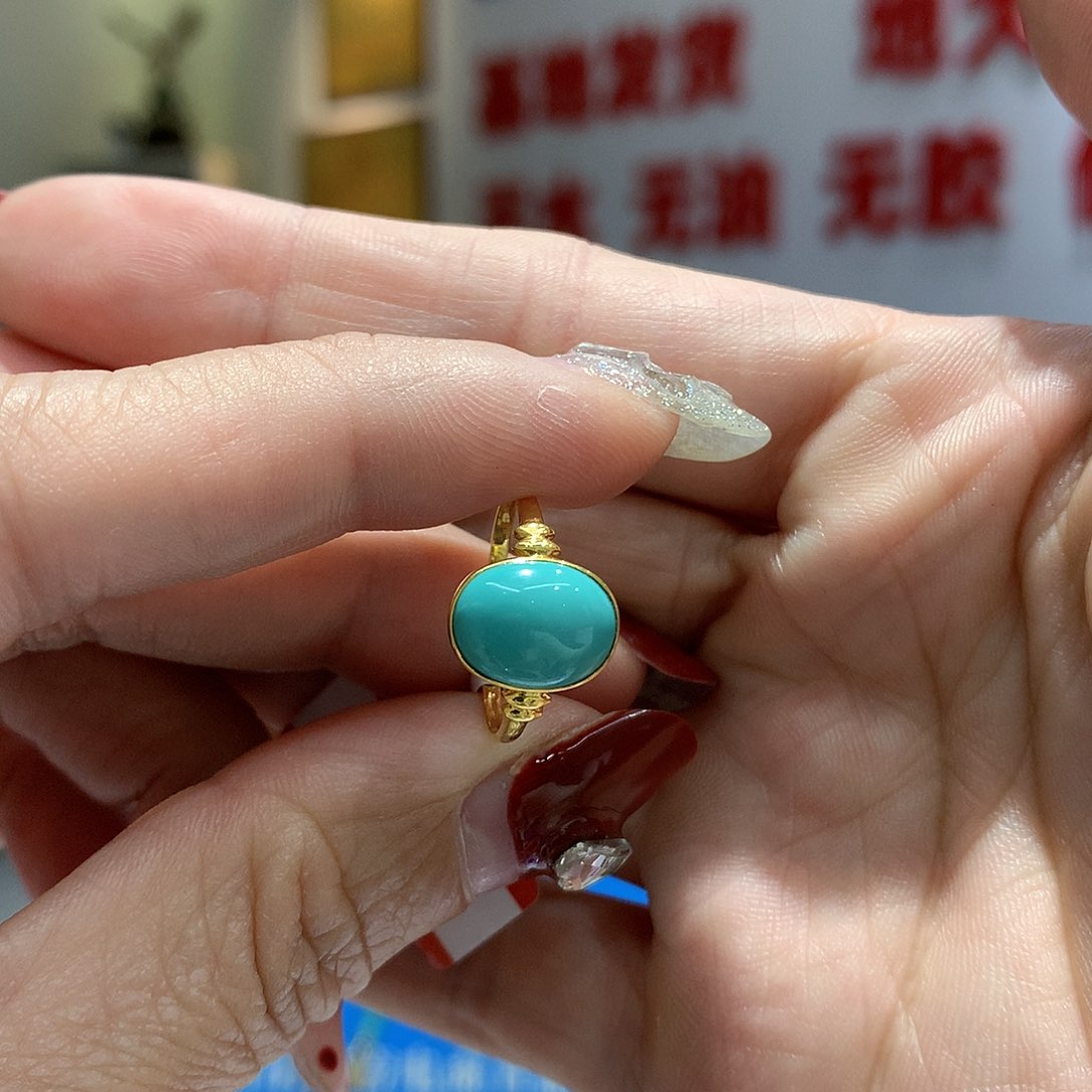 绿松石戒指18K金镶嵌
