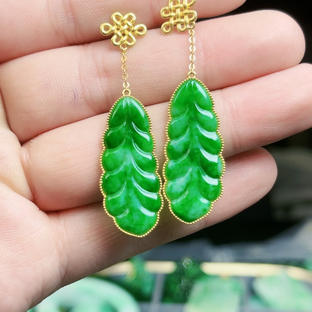 翡翠颈饰18K金镶嵌耳饰