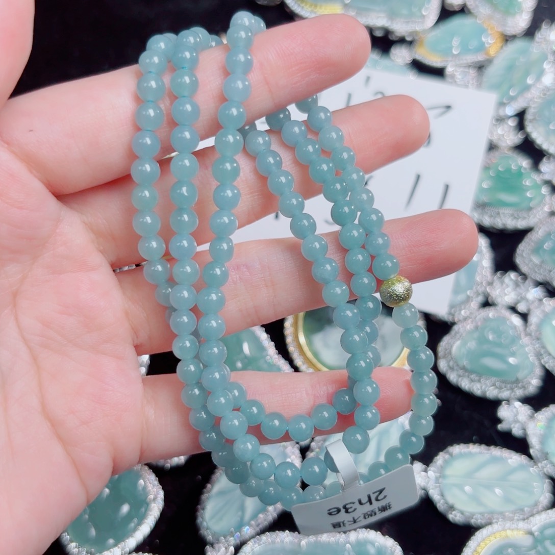 翡翠颈饰未镶嵌珠链