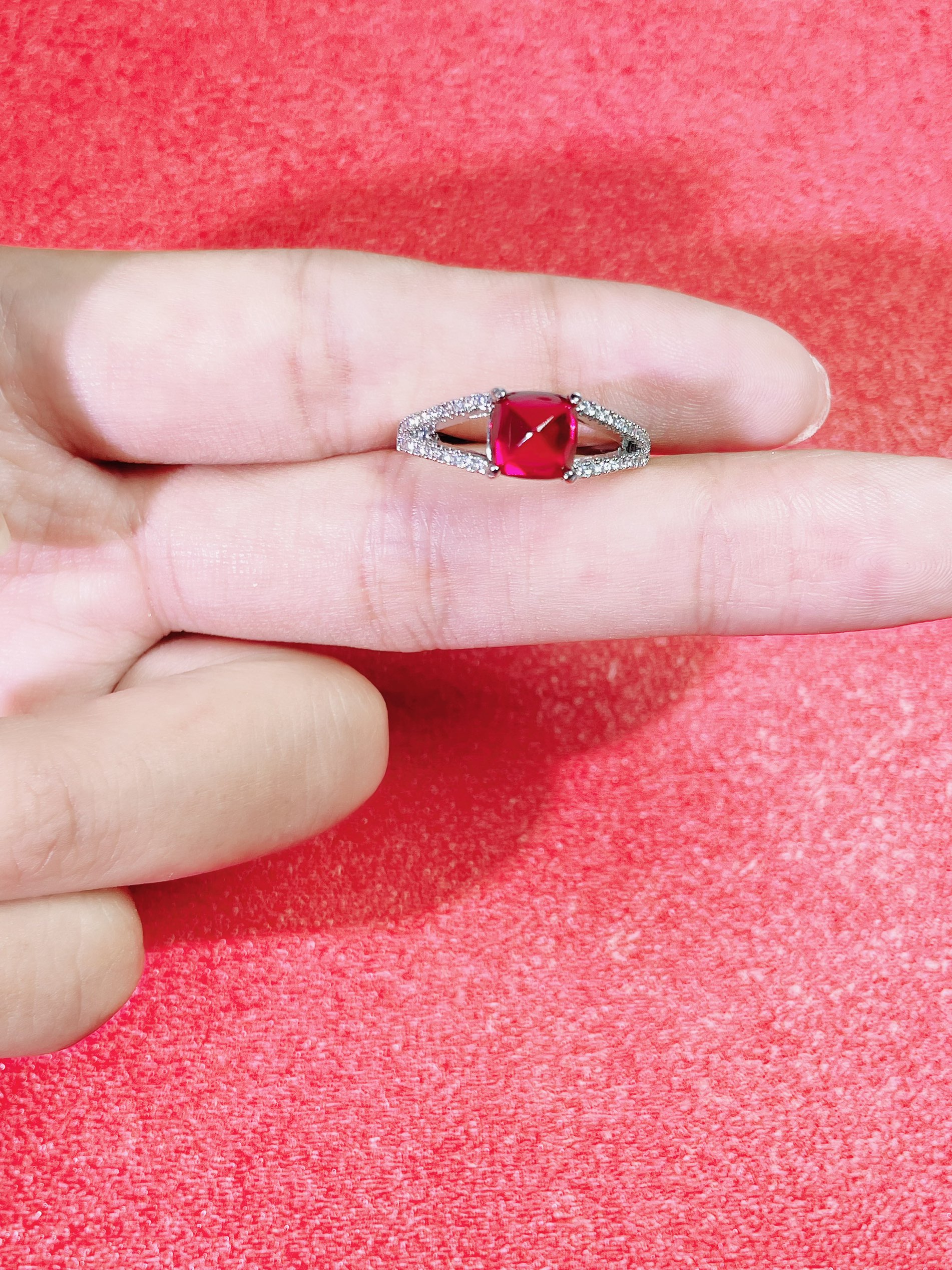 培育红宝石爱丽丝-典藏轻奢培育红宝石-精工糖塔戒指012