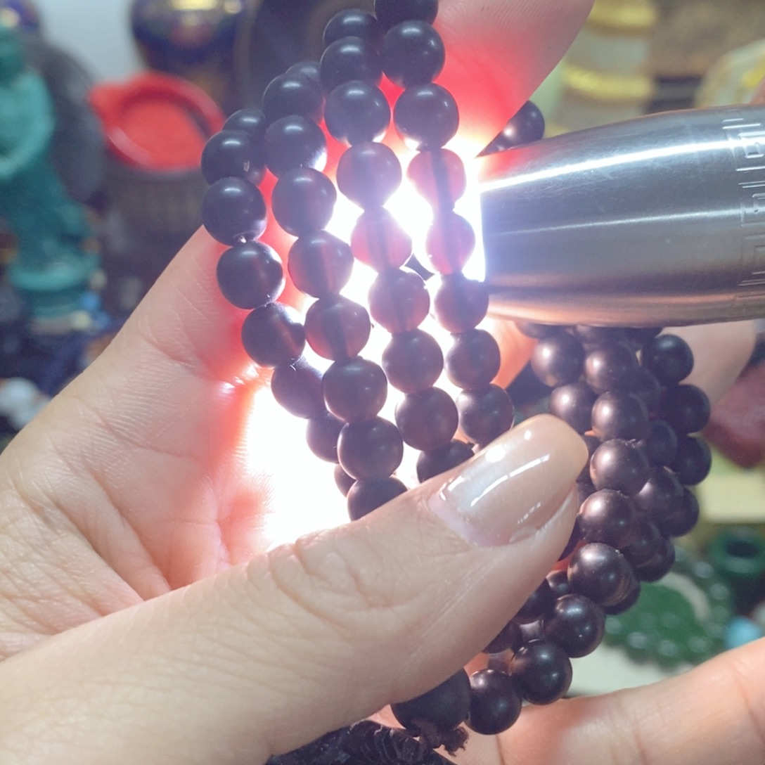 织绣摆件等各种各样的