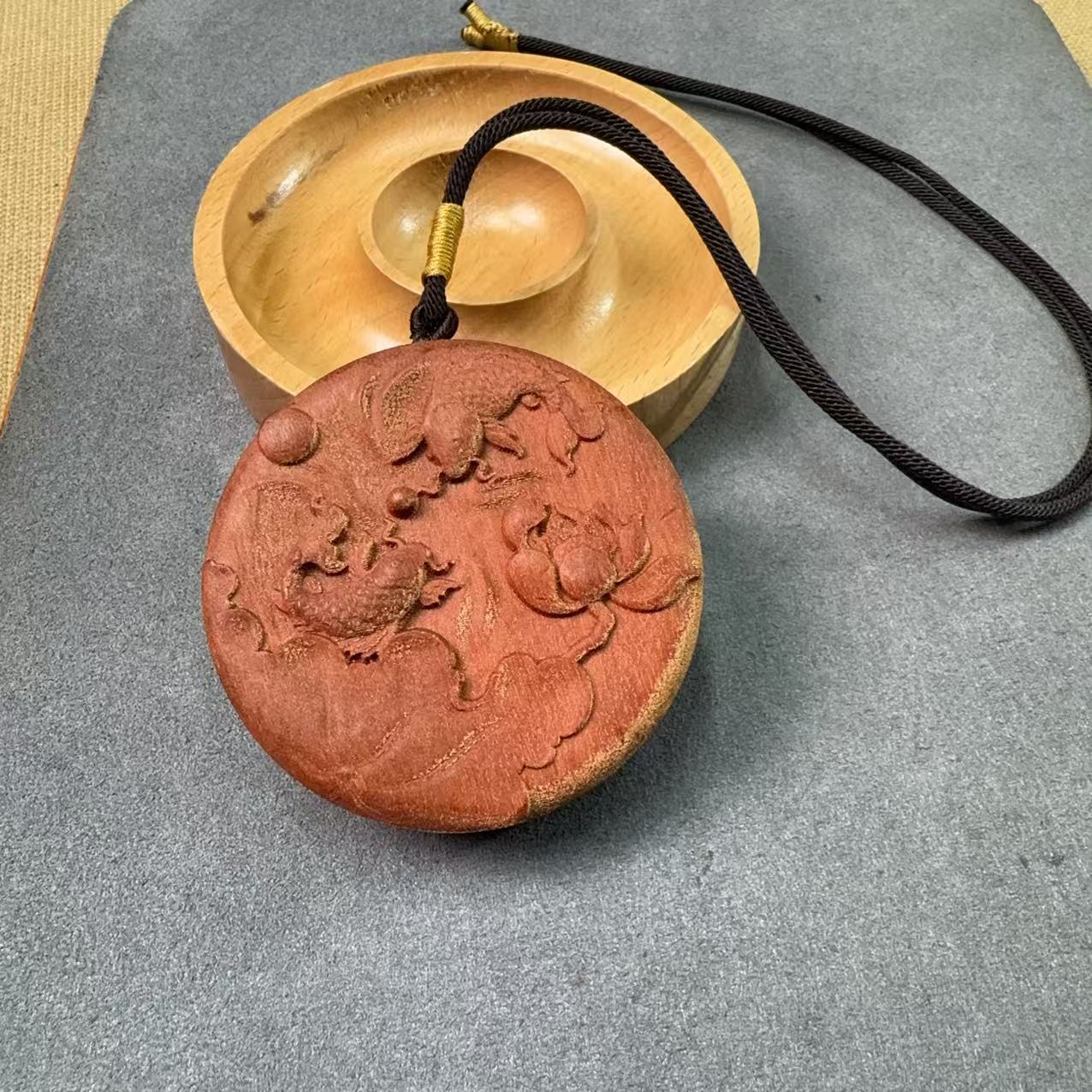 沉香木质吊坠A537<61mm+>