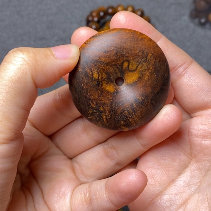 贡木牌子印贡平安扣