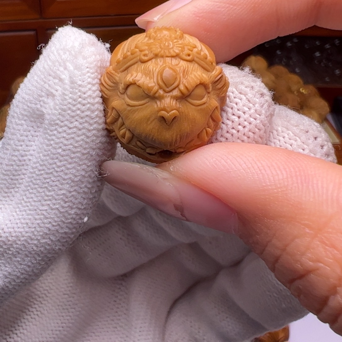 汉***·猴头核桃吊坠大鹏鸟三通全品有正常封口线