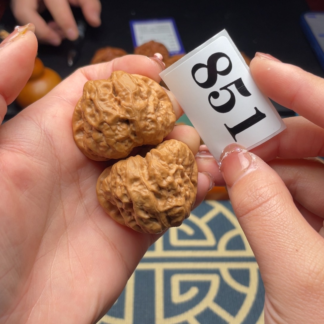 文玩核桃吊坠40蛤蟆头851号