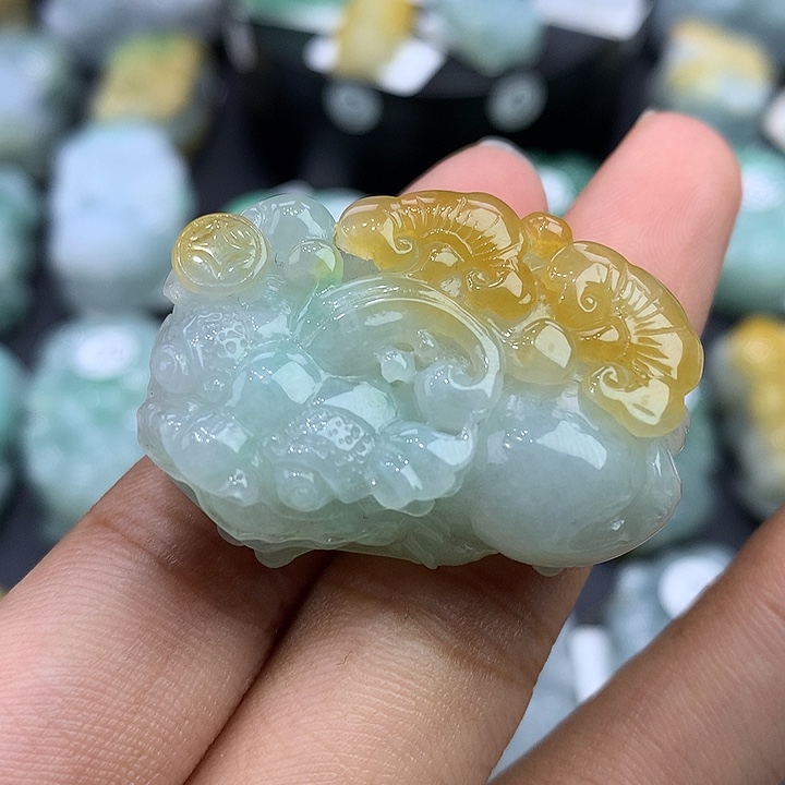 翡翠未镶嵌颈饰天然缅甸翡翠