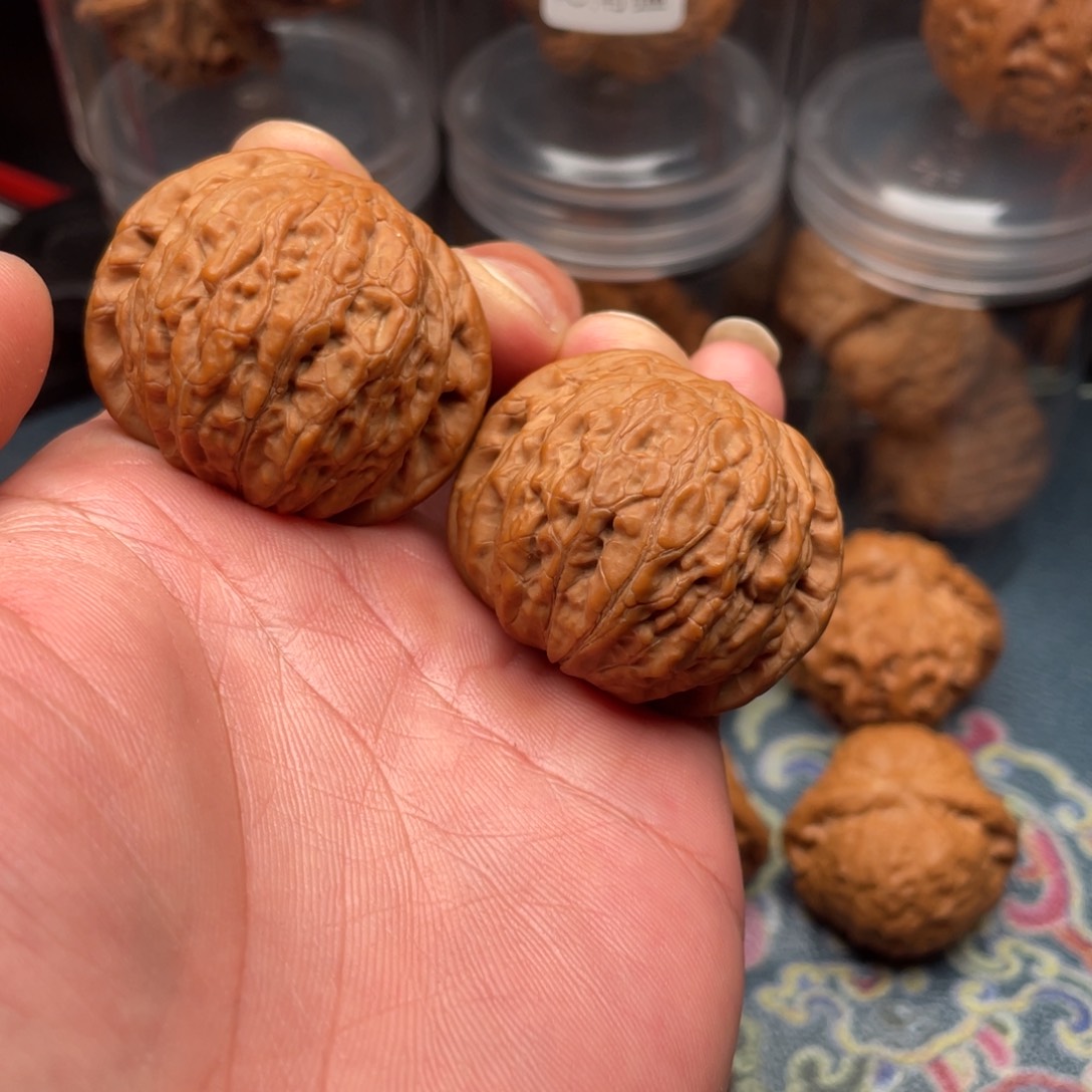 文玩核桃把件铁锤