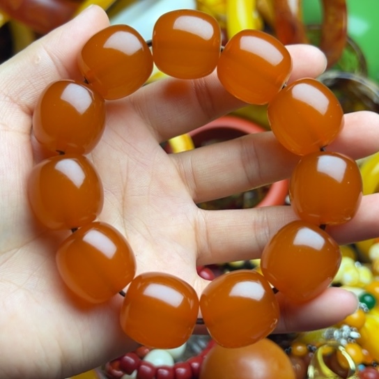 未镶嵌琥珀手串蜜蜡