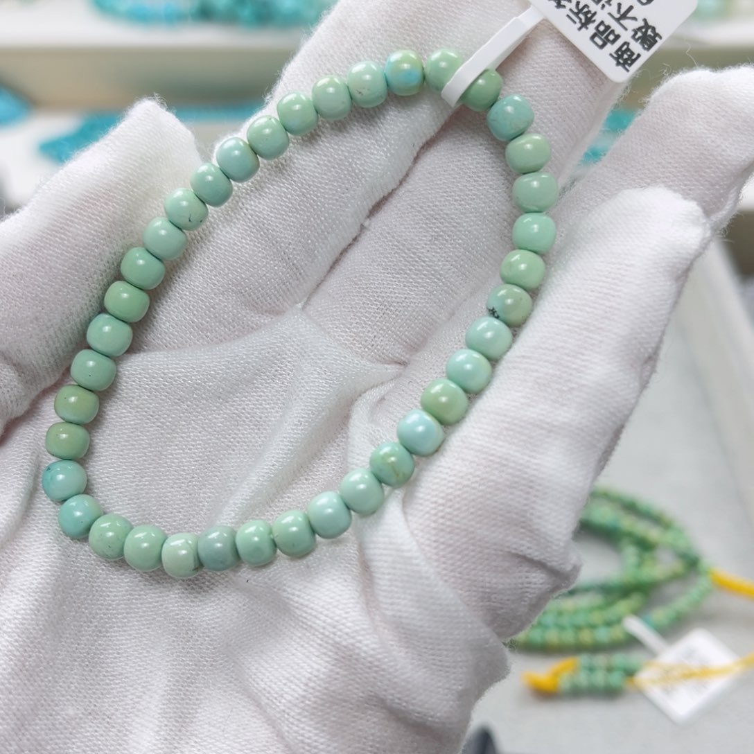 绿松石绿松石未镶嵌