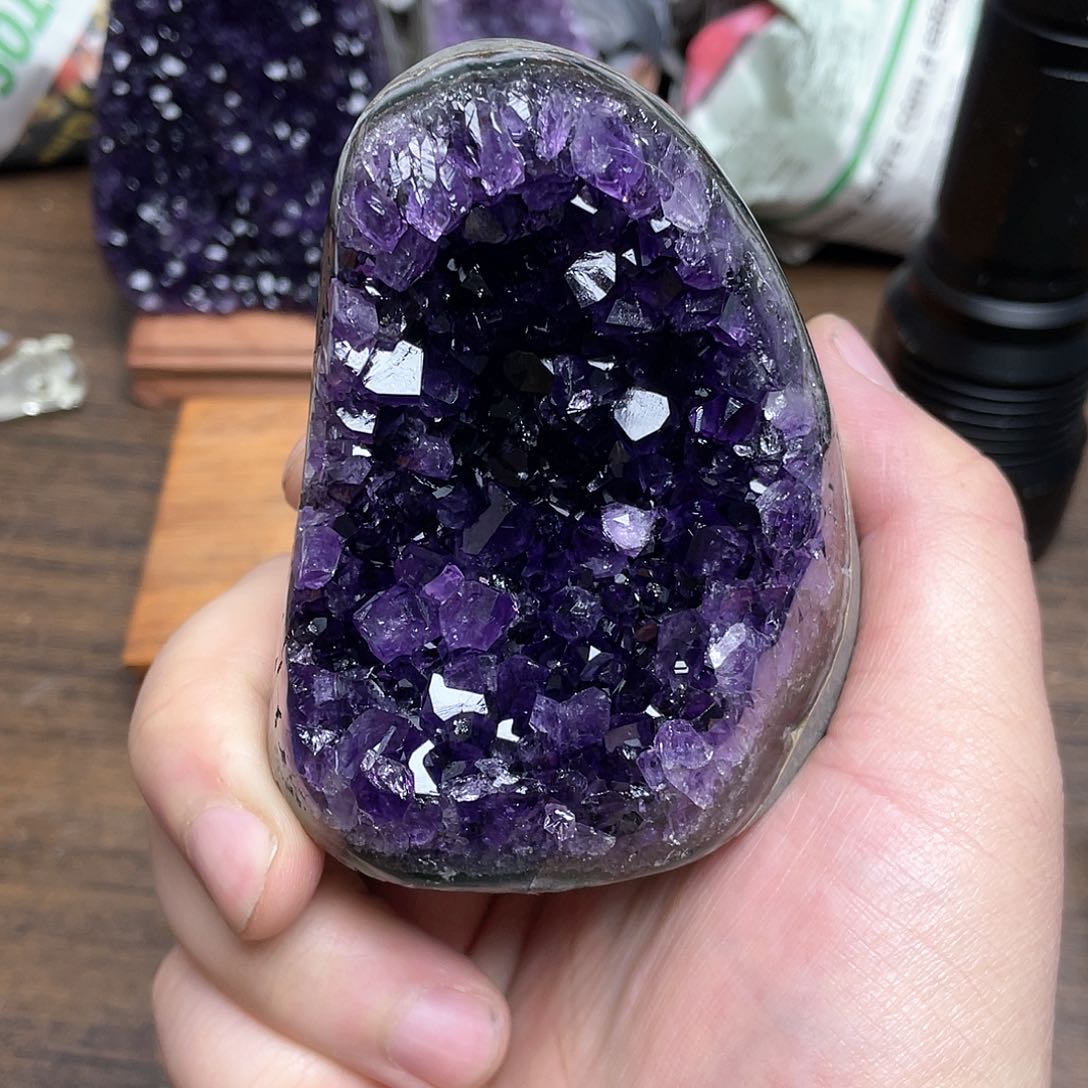 紫晶大型摆件（非配饰）未镶嵌