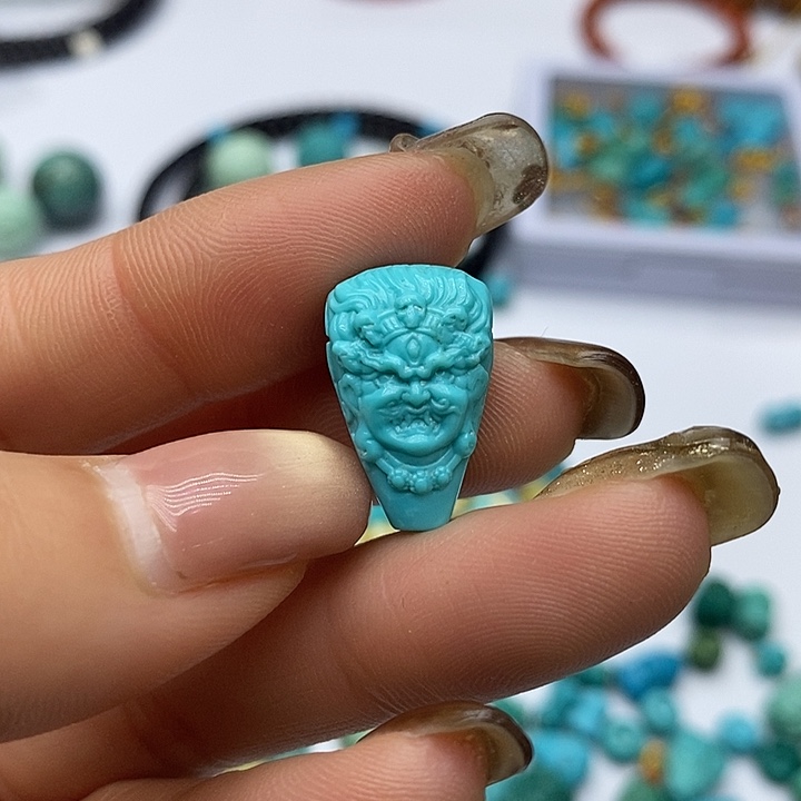 绿松石未镶嵌珠宝奇石