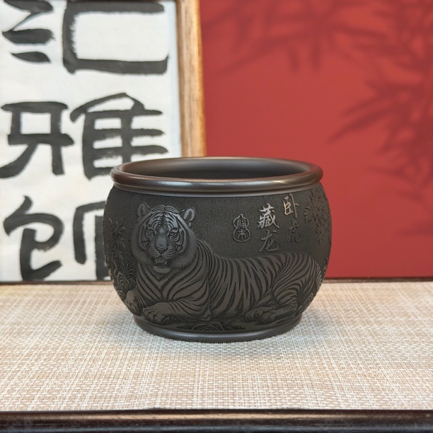 宜兴原矿紫砂石黄主人杯刻绘卧虎藏龙大容量压手杯精致高端茶器