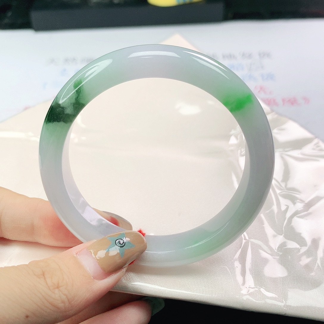 翡翠未镶嵌手镯翡翠55.1胶润飘阳绿正圈