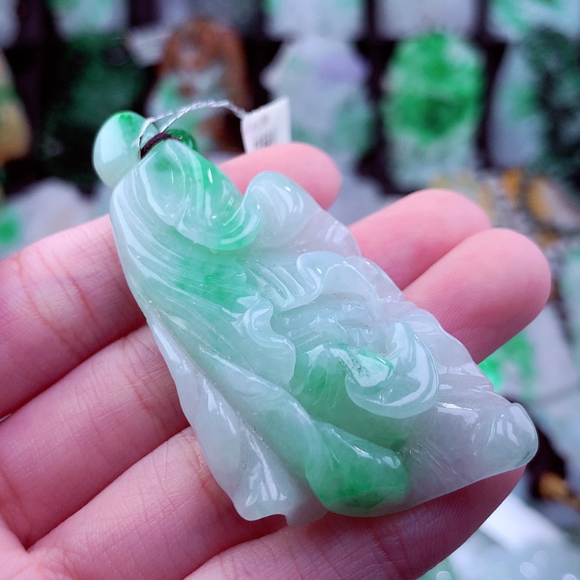 【闪购商品】翡翠颈饰未镶嵌天然