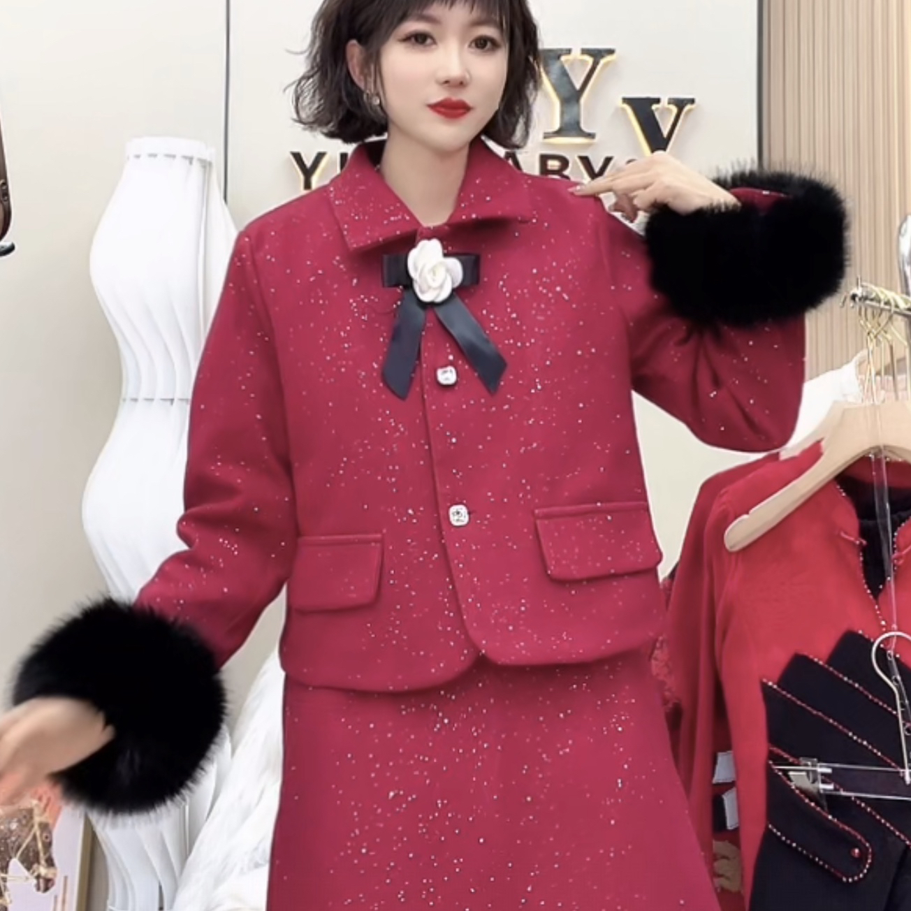 YY 大码(富家千金)小香风亮片外套半身裙气质显瘦套装秋冬