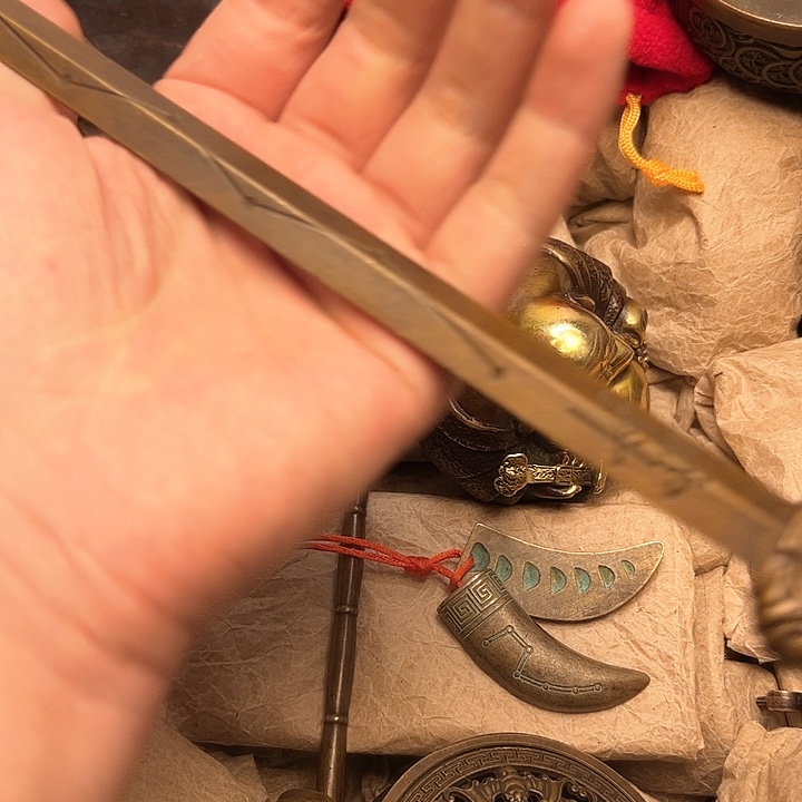 文玩铜器做工精良