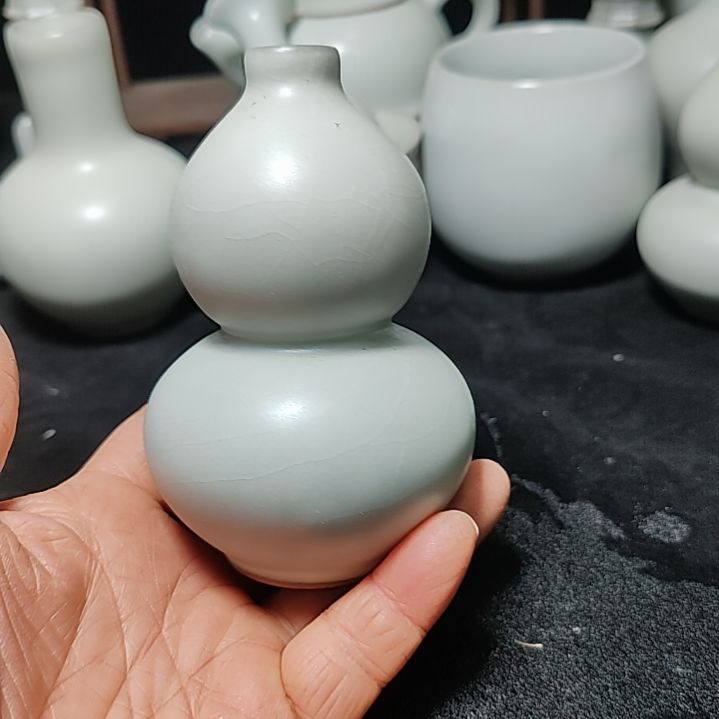 官瓷天青釉小葫芦