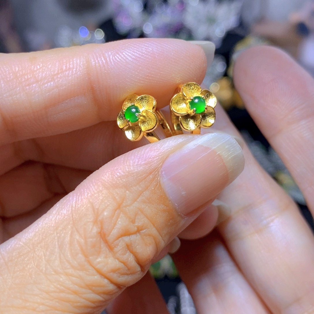 翡翠银S925镶嵌耳饰天然翡翠