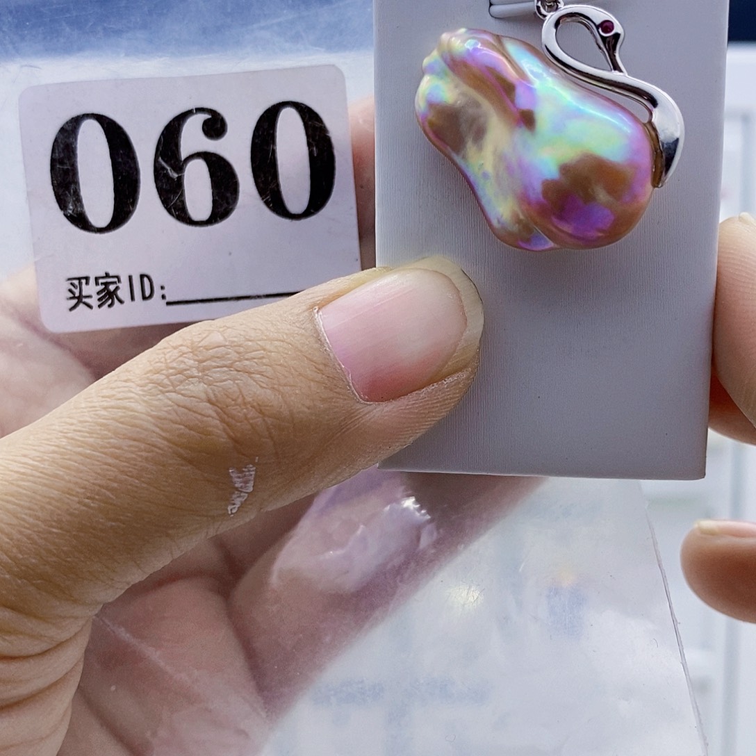 淡水珍珠颈饰钛钢