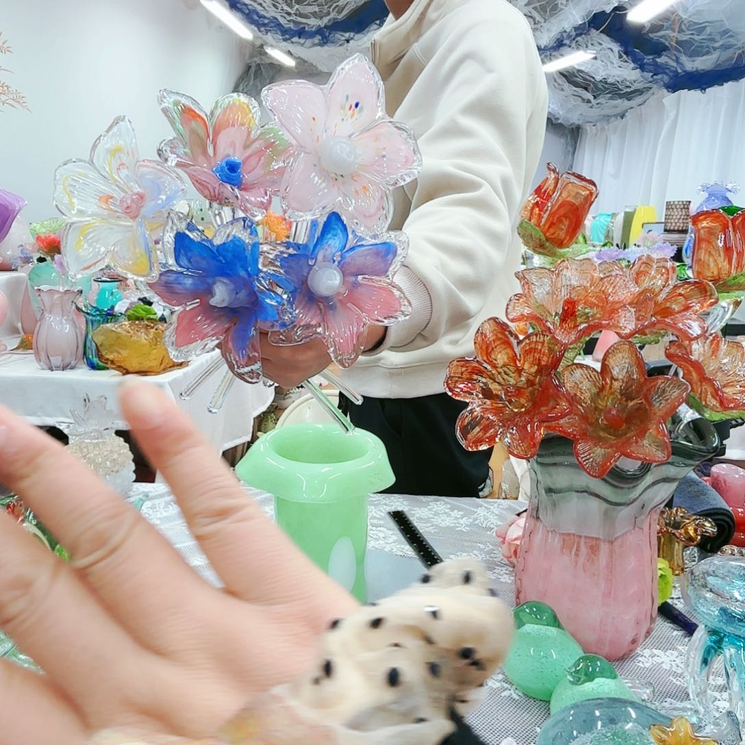 琉璃花瓶直播福利不退不换